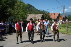 2010-milchwagerlfestzug_094